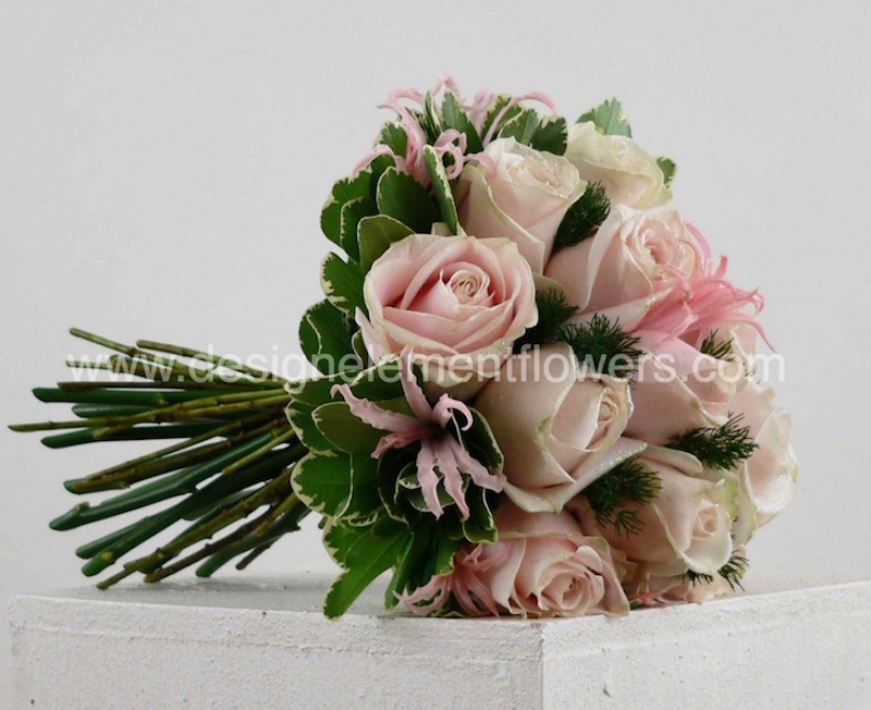Brides Hand-tied of Pink Avalanche Roses 
