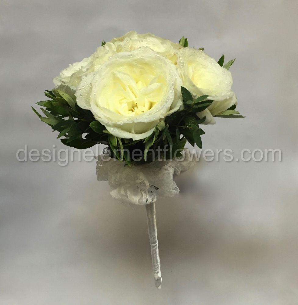Bridesmaid Wand in garden Roses 