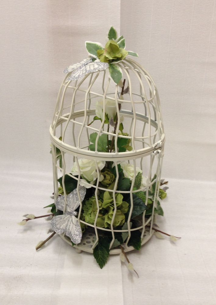 NEIL WHITTAKER AT COUNTRY BASKETS MANCHESTER WEDDING COLLECTION 2014