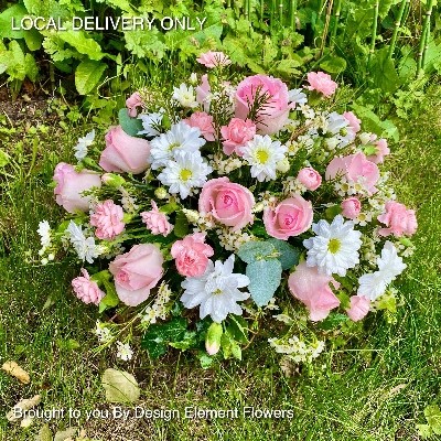  Pale Pink Roses and White Mixed Posy Pad 