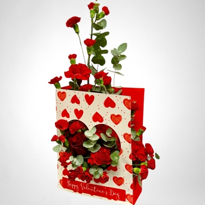 Valentines Living Card Arrangement hand delivered in Manchester, Salford, Eccles, Worsley, Irlam, cadishead, Salford and surrounding  Areas.