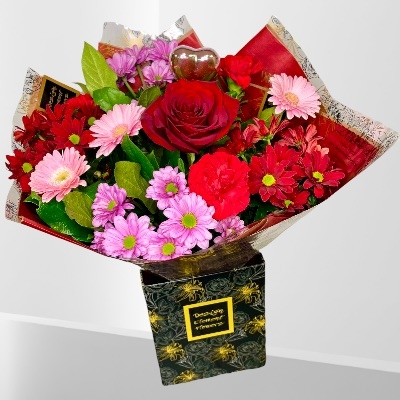 Valentines Red & Pink Delight Hand-tied hand delivered in Manchester , Salford , Eccles , Worsley , Irlam , Cadishead , Peel Green , Trafford , 
