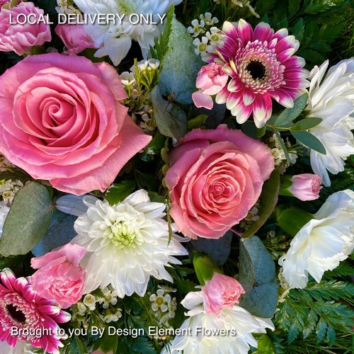 LOCAL Traditional White and Pink Posy Pad 