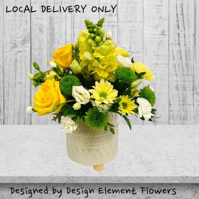 Exquisite Yellow & White Arrangement