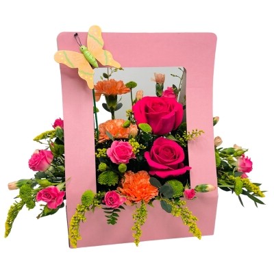 LOCAL Summer Living Card Arrangement