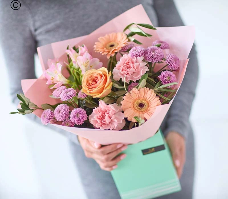 Small Interflora Pettie Interflora Gift Box