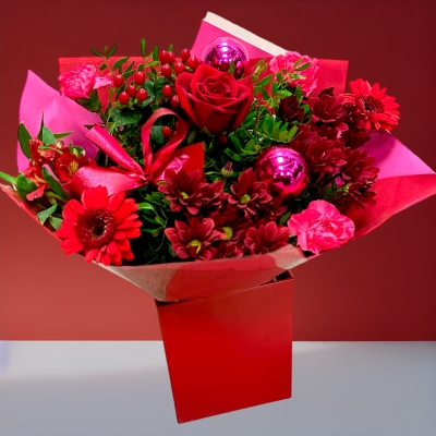 Christmas Cosy By The Fire Hand-tied Bouquet 