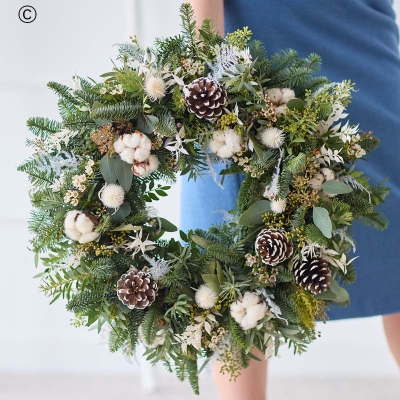 Interflora Luxury On Trend Frestive Wreath 
