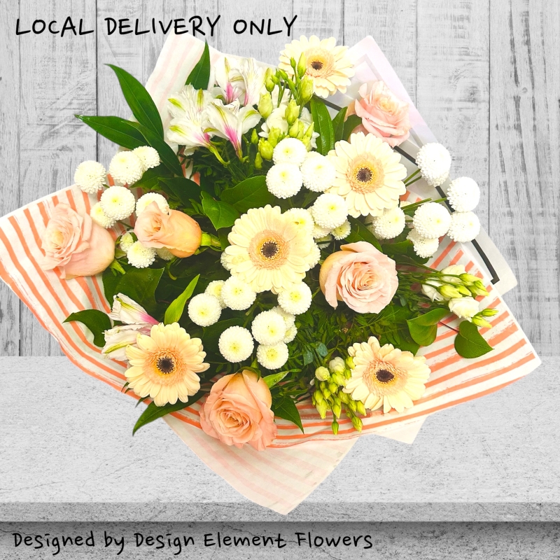 Summer Peaches and Cream Handtied Bouquet 