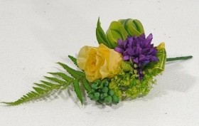 Summer Buttonhole