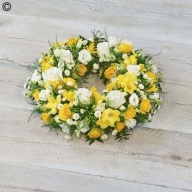 Scented Yellow Wreath