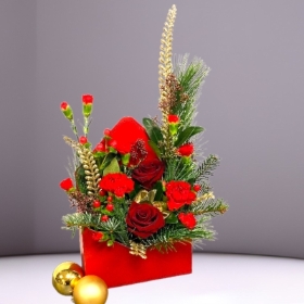 Christmas Wishes Red Envelope Arrangement