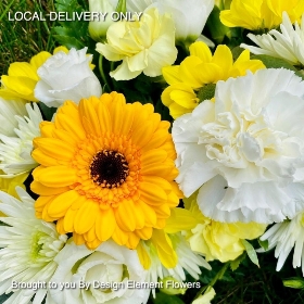 LOCAL Classic Yellows and Whites Mixed Wreath