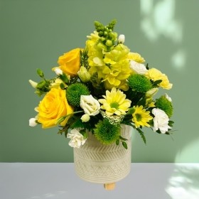 LOCAL Spring Exquiste Arrangement 