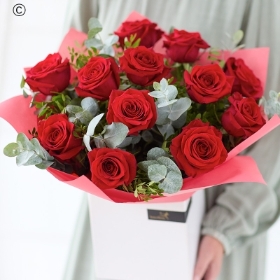 Interflora Luxury 12 Red Roses