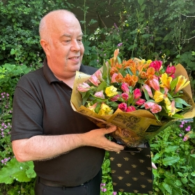 LOCAL Beautiful Mixed Alstroemeria Hand-tied 