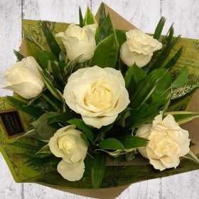 Luxury 6 White Mondiel Rose Handtied 