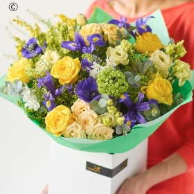 SPRING CLASSIC BOUQUET ROSE AND IRIS JAN-FEB